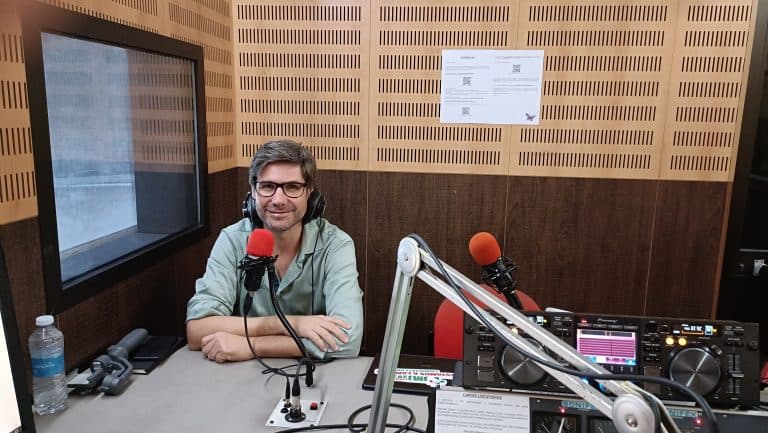 Imagem de um artigo secundário